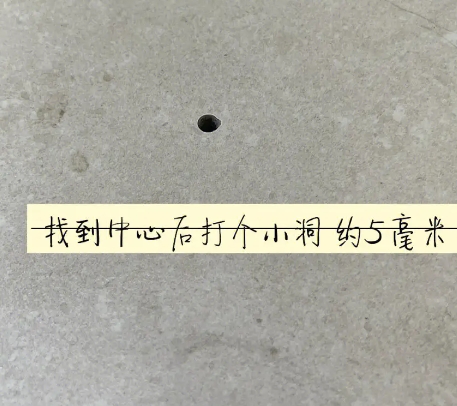 楚雄瓷砖空鼓维修公司专业解答在瓷砖铺贴过程中，如果砂料搅拌不均匀，将会带来以下问题